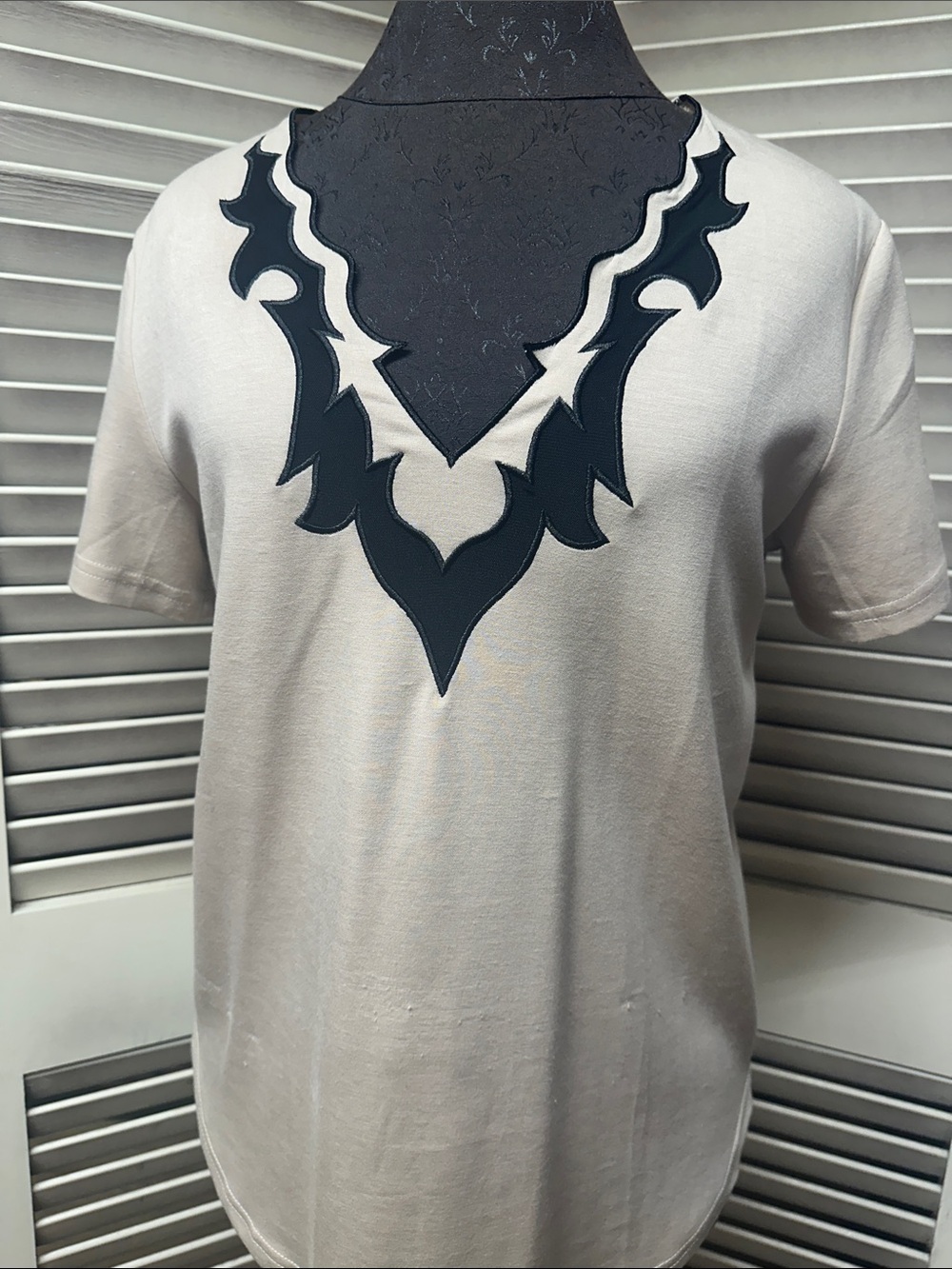 Womens Short-Sleeve Tee with Black Decorative V-Neck Applique